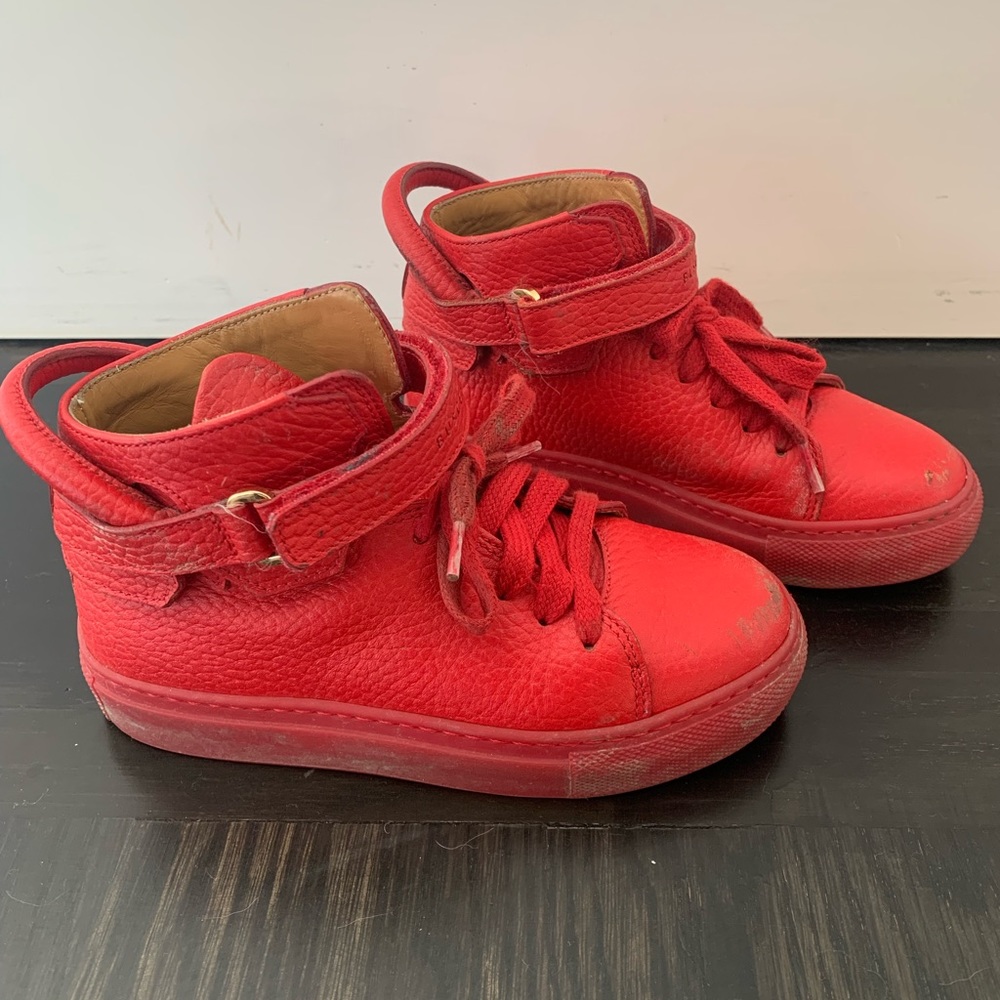 Unisex Size 28 or 10.5 toddler